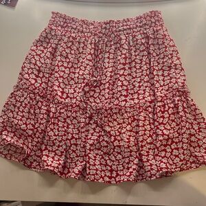 Red floral skirt. Size Medium.